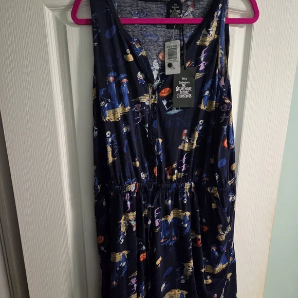 NWT Torrid Nightmare Before Christmas Button Front Sleeveless Romper- Size 3x - Picture 6 of 10